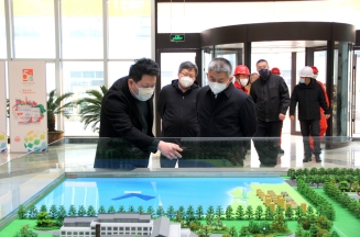 市委常委、副市長賈剛一行來潔晶檢查安全生產(chǎn)工作